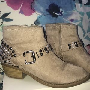 Tan booties!